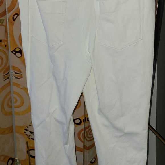 Coldwater Creek white denim 4% spandex - Picture 3 of 4